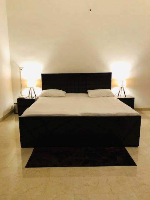 Tattva Luxurious Apartment Varanasi Luaran gambar
